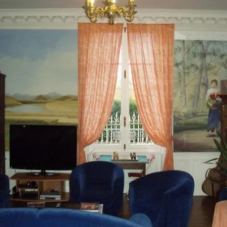 Et Tables D'hotes Les Breuils לינה וארוחת בוקר Mariol