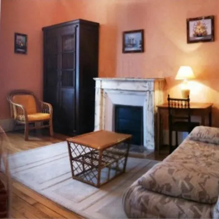 فندق مبيت وإفطار Chambres Et Tables D'hotes Les Breuils 3*